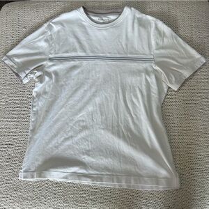 Van Heusen men’s size medium tee shirt